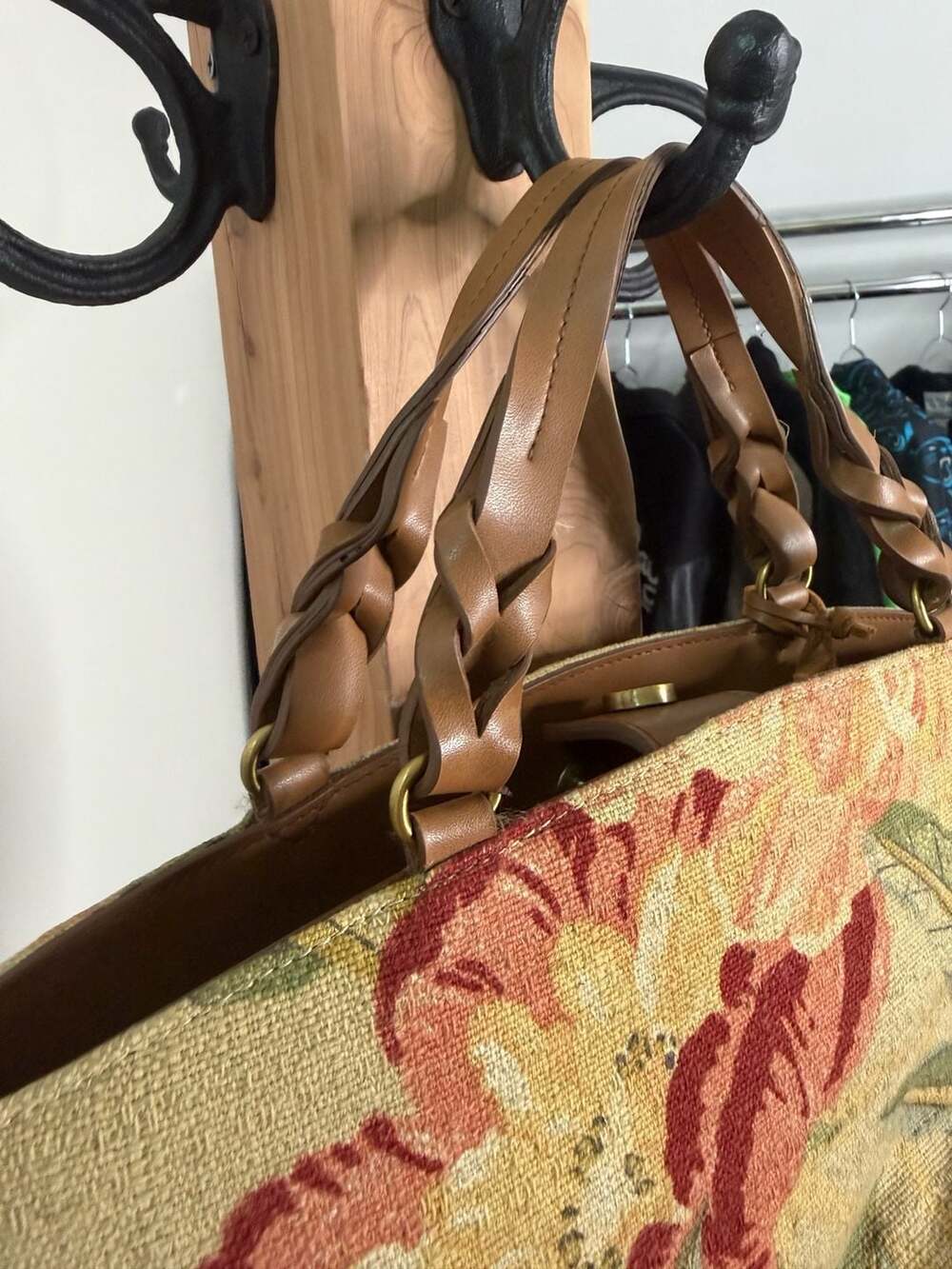 Vintage Fossil Floral Tapestry Handbag with Braided Leather Handles. - Picture 6 of 6
